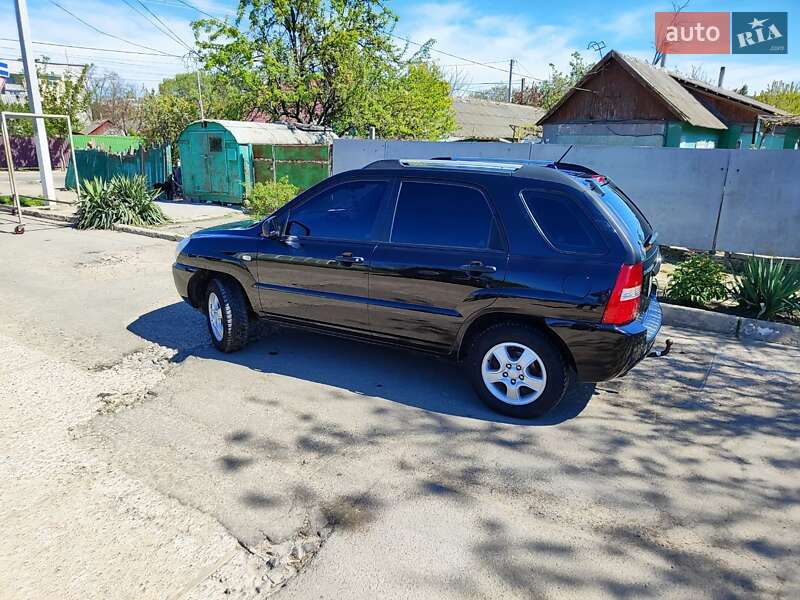 Позашляховик / Кросовер Kia Sportage 2005 в Одесі