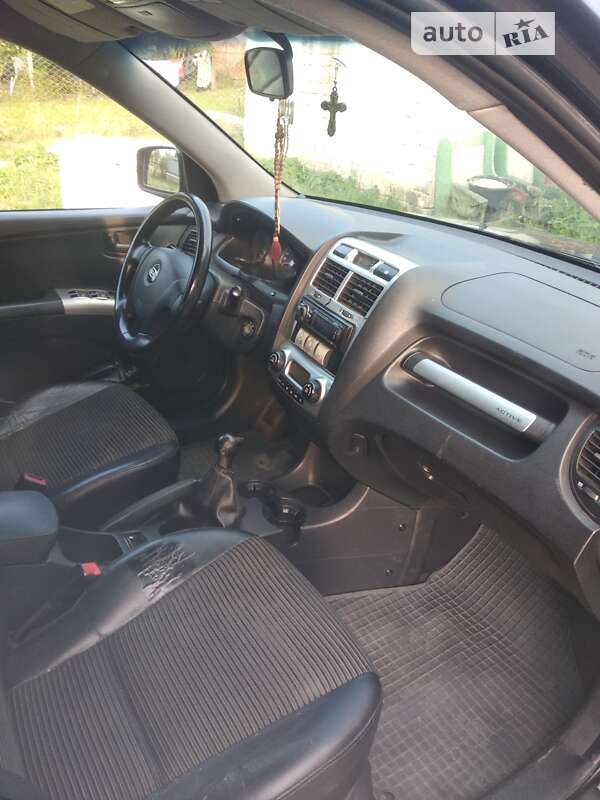 Внедорожник / Кроссовер Kia Sportage 2007 в Ровно фото 4 Внедорожник / Кроссовер Kia Sportage 2007 в Ровно