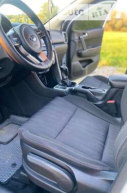 Внедорожник / Кроссовер Kia Sportage 2018 в 