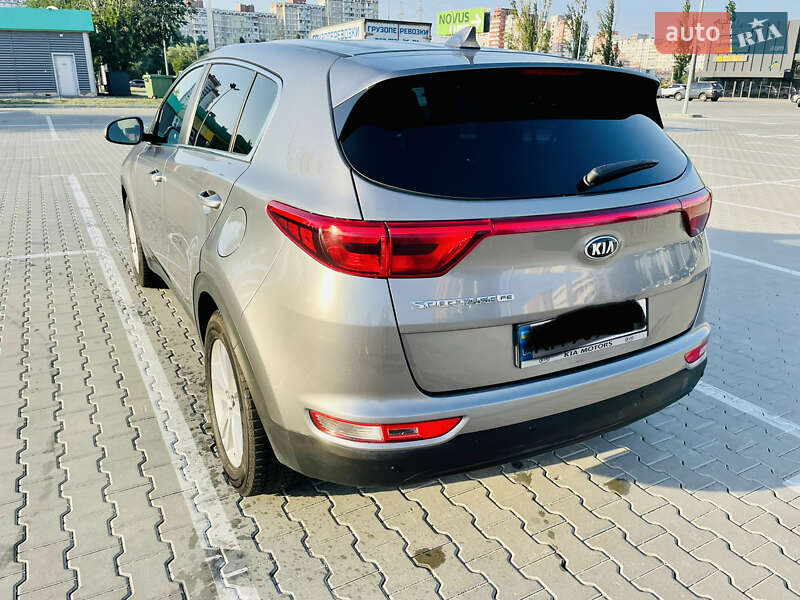 Внедорожник / Кроссовер Kia Sportage 2016 в Киеве