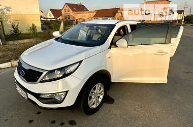 Внедорожник / Кроссовер Kia Sportage 2012 в 