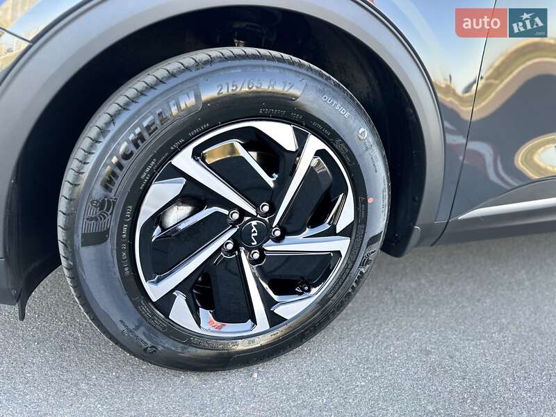 Позашляховик / Кросовер Kia Sportage 2022 в 
