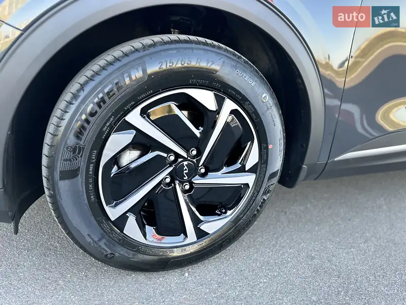 Позашляховик / Кросовер Kia Sportage 2022 в 
