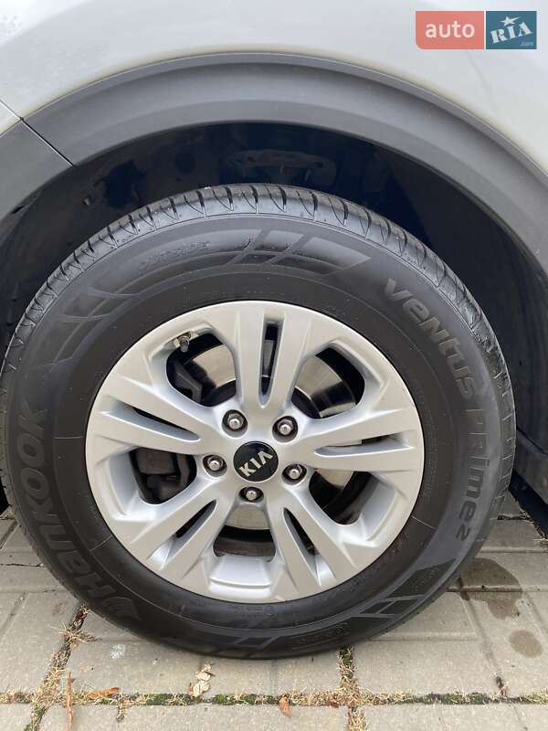 Позашляховик / Кросовер Kia Sportage 2016 в Києві