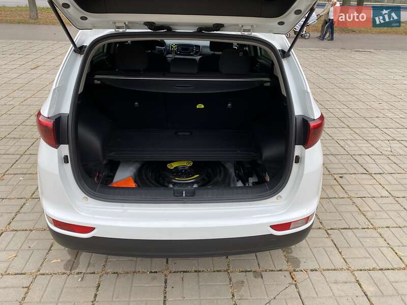 Позашляховик / Кросовер Kia Sportage 2016 в Києві