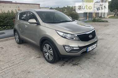 Внедорожник / Кроссовер Kia Sportage 2014 в Новояворовске