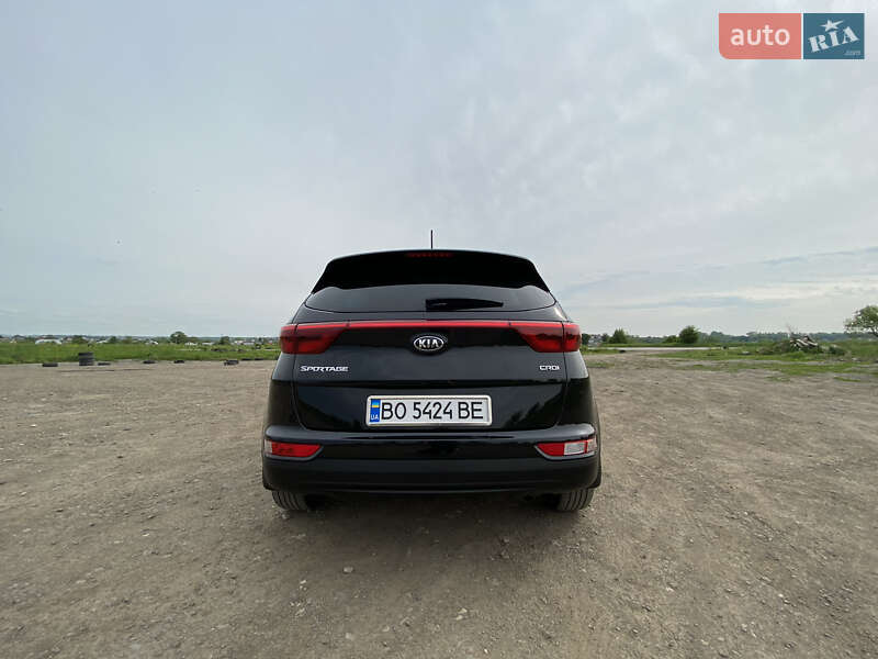 Внедорожник / Кроссовер Kia Sportage 2016 в Тернополе