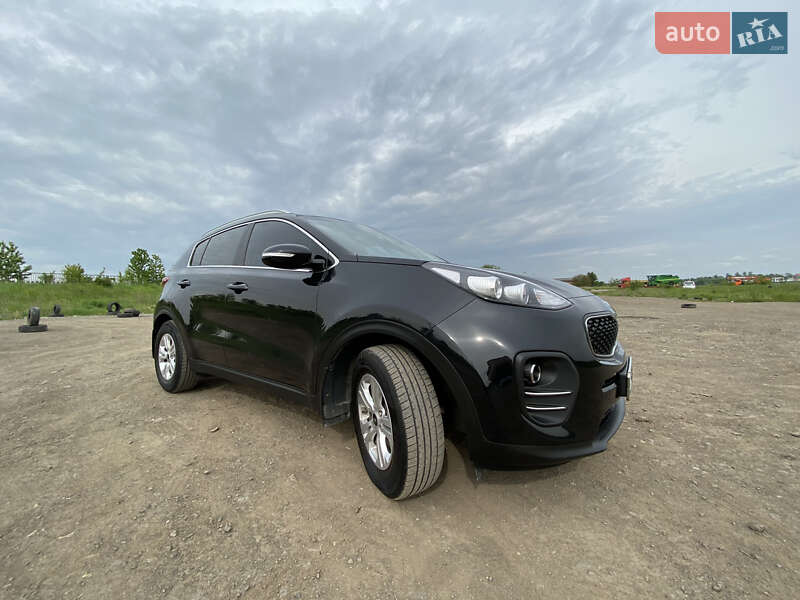 Внедорожник / Кроссовер Kia Sportage 2016 в Тернополе