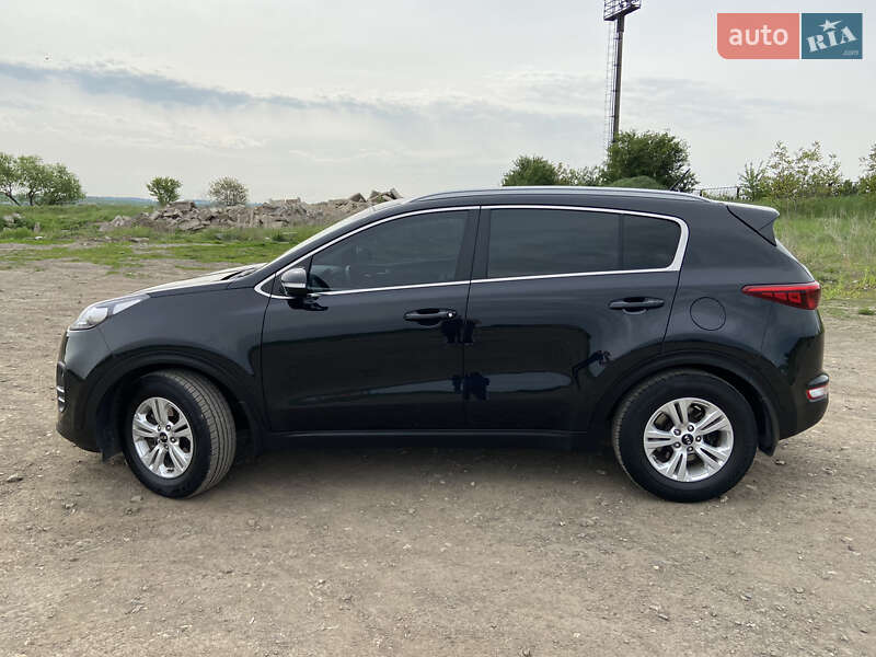Внедорожник / Кроссовер Kia Sportage 2016 в Тернополе