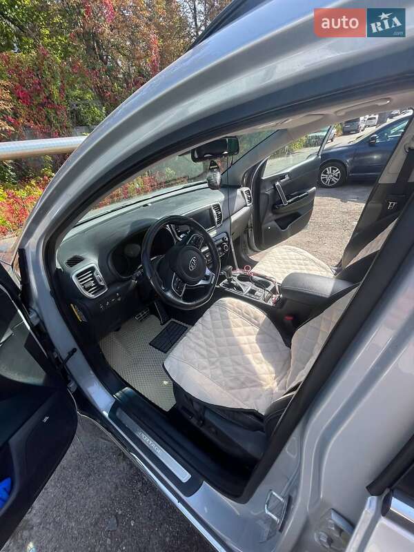 Внедорожник / Кроссовер Kia Sportage 2017 в Киеве