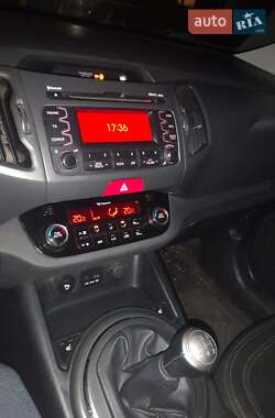 Внедорожник / Кроссовер Kia Sportage 2010 в Кременчуге