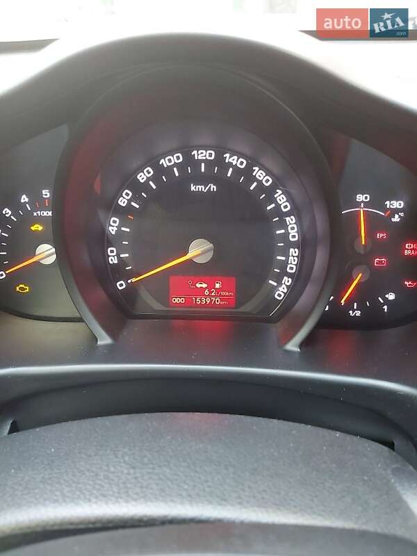 Позашляховик / Кросовер Kia Sportage 2013 в Тернополі