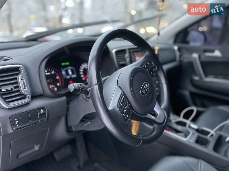 Позашляховик / Кросовер Kia Sportage 2017 в Києві