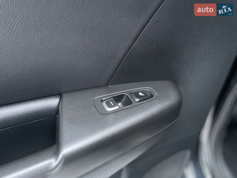 Позашляховик / Кросовер Kia Sportage 2017 в Києві