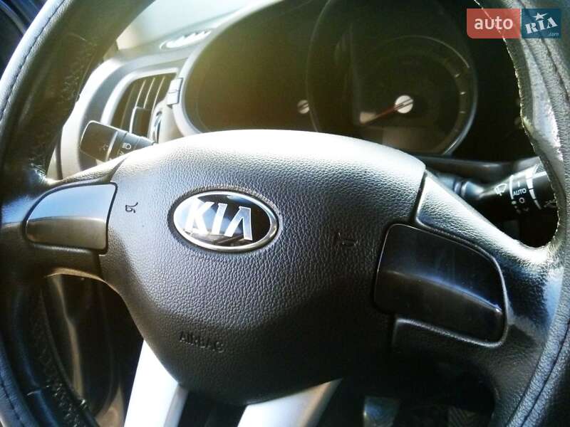 Позашляховик / Кросовер Kia Sportage 2012 в Христинівці