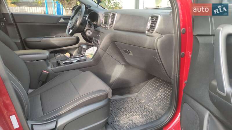 Позашляховик / Кросовер Kia Sportage 2017 в Києві