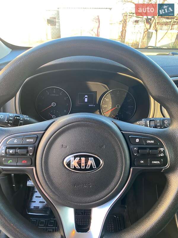 Позашляховик / Кросовер Kia Sportage 2016 в Високопіллі