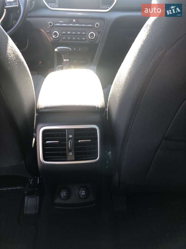 Позашляховик / Кросовер Kia Sportage 2021 в Виноградові