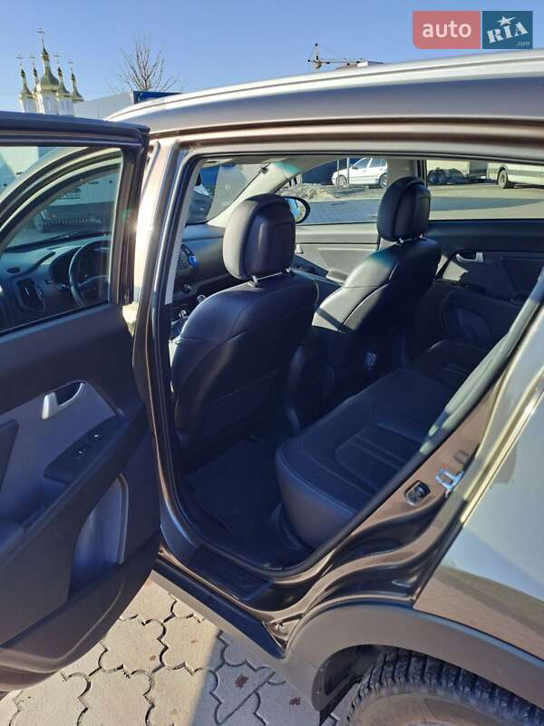 Внедорожник / Кроссовер Kia Sportage 2012 в Ковеле