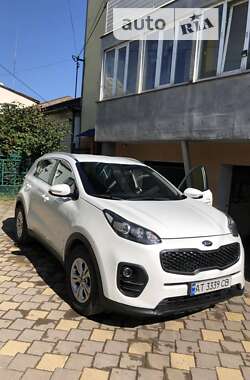 Внедорожник / Кроссовер Kia Sportage 2016 в Ивано-Франковске