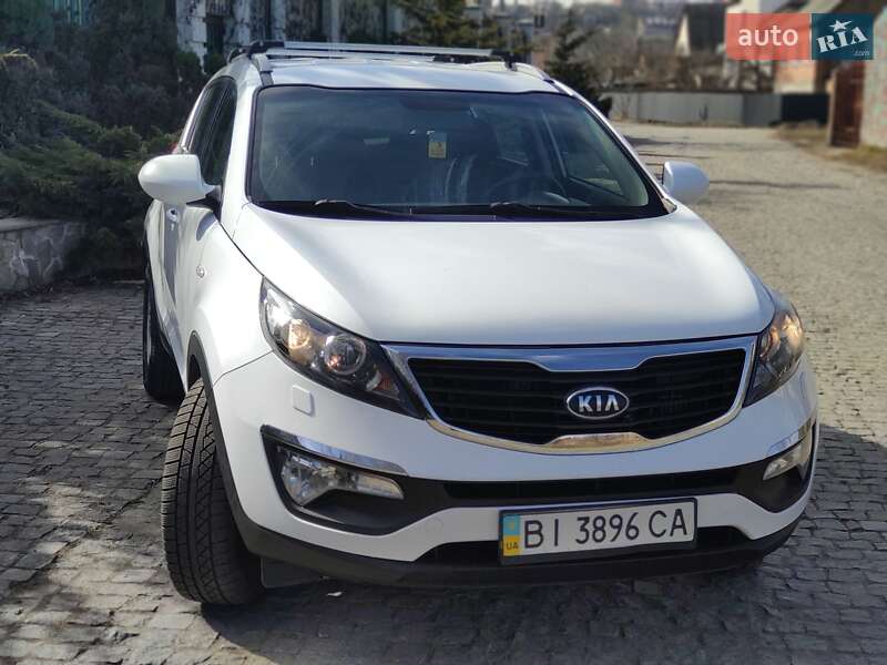 Позашляховик / Кросовер Kia Sportage 2013 в Полтаві фото 16 Позашляховик / Кросовер Kia Sportage 2013 в Полтаві