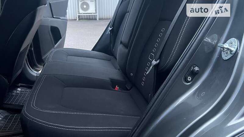 Позашляховик / Кросовер Kia Sportage 2011 в Тернополі
