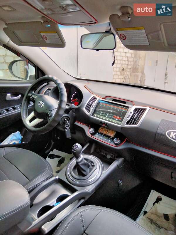 Внедорожник / Кроссовер Kia Sportage 2012 в Кривом Роге