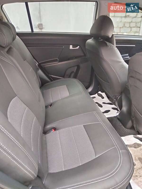 Внедорожник / Кроссовер Kia Sportage 2012 в Кривом Роге