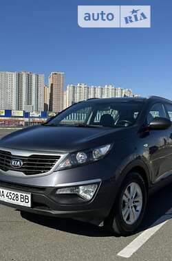 Позашляховик / Кросовер Kia Sportage 2013 в Києві