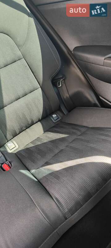 Внедорожник / Кроссовер Kia Sportage 2016 в Ивано-Франковске