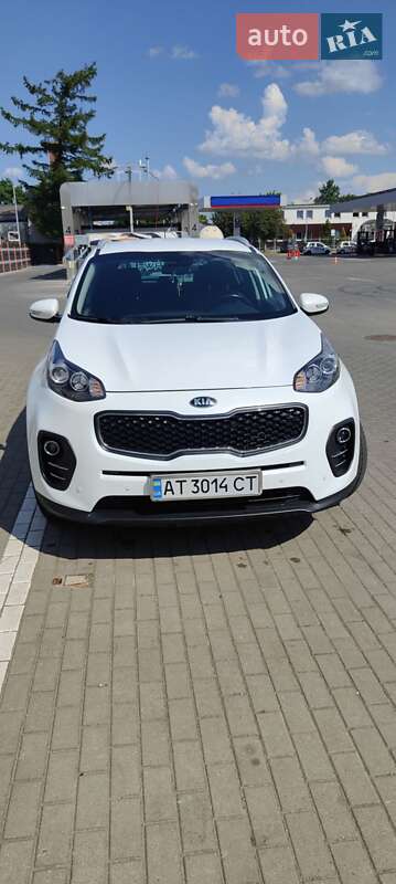 Внедорожник / Кроссовер Kia Sportage 2016 в Ивано-Франковске
