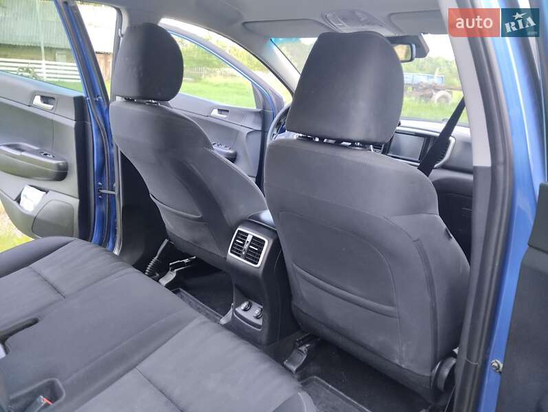 Внедорожник / Кроссовер Kia Sportage 2018 в Олевске