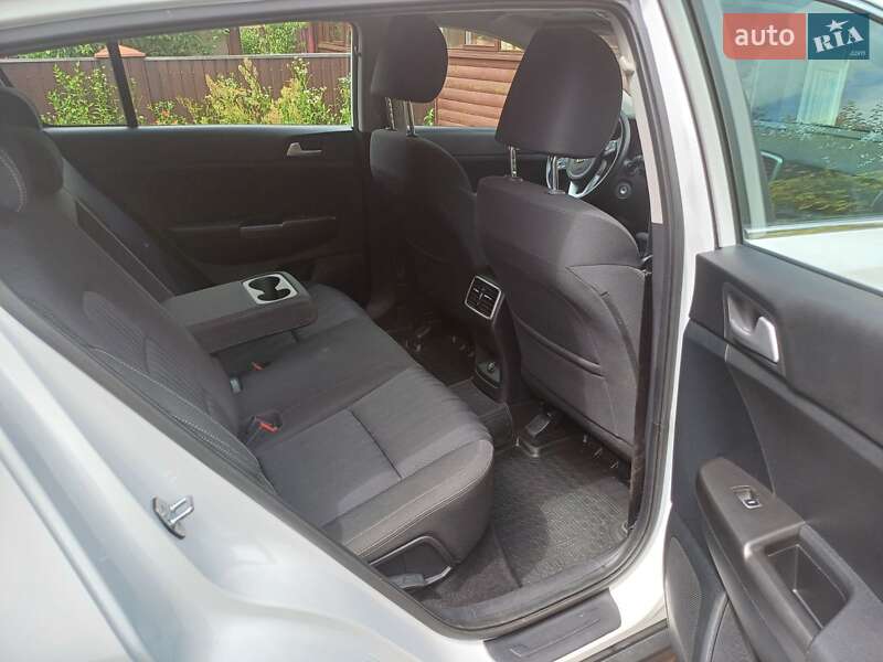 Внедорожник / Кроссовер Kia Sportage 2021 в Киеве