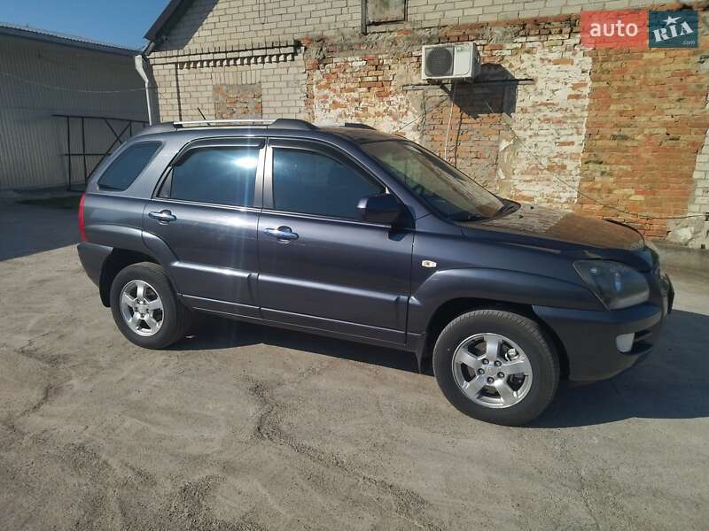 Внедорожник / Кроссовер Kia Sportage 2008 в Корсуне-Шевченковском