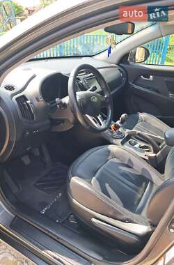 Позашляховик / Кросовер Kia Sportage 2011 в 