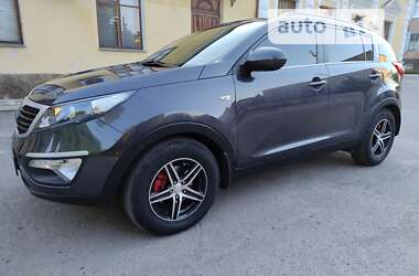 Позашляховик / Кросовер Kia Sportage 2012 в Краснограді