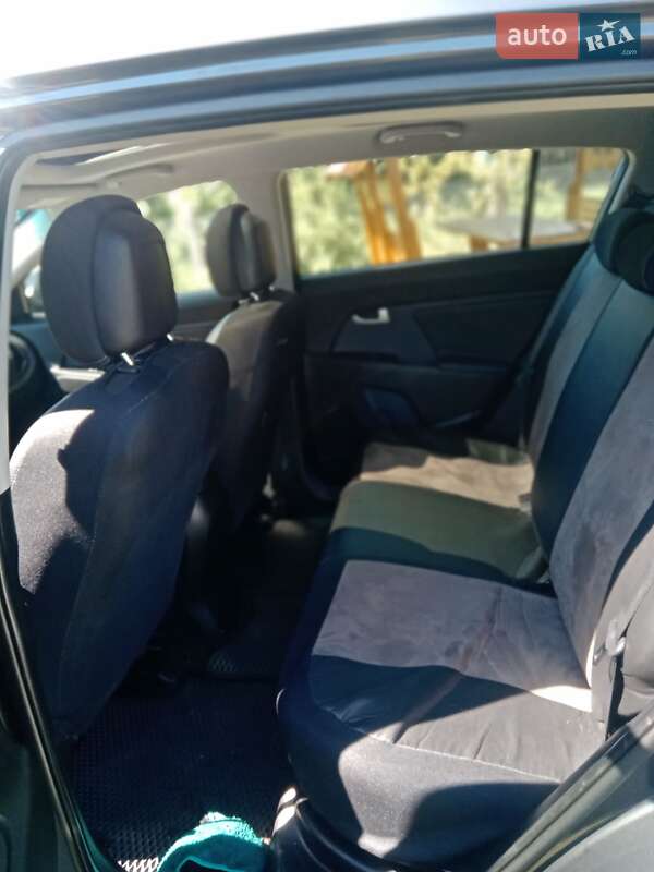 Внедорожник / Кроссовер Kia Sportage 2012 в Ратным