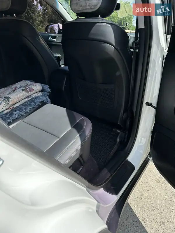 Kia Sportage 2015 VIN KNAPL813BGK005086 фото оголошення 16 з 46