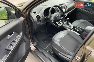 Позашляховик / Кросовер Kia Sportage 2012 в 