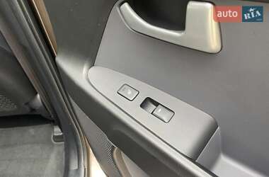 Позашляховик / Кросовер Kia Sportage 2012 в 