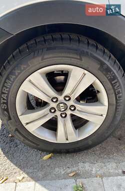 Внедорожник / Кроссовер Kia Sportage 2011 в 