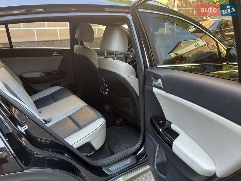 Внедорожник / Кроссовер Kia Sportage 2018 в Харькове