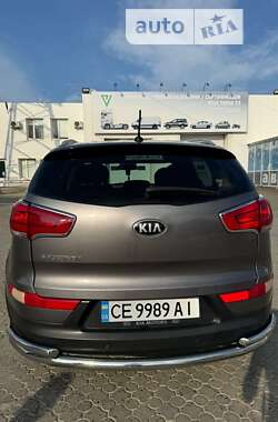 Позашляховик / Кросовер Kia Sportage 2015 в Чернівцях