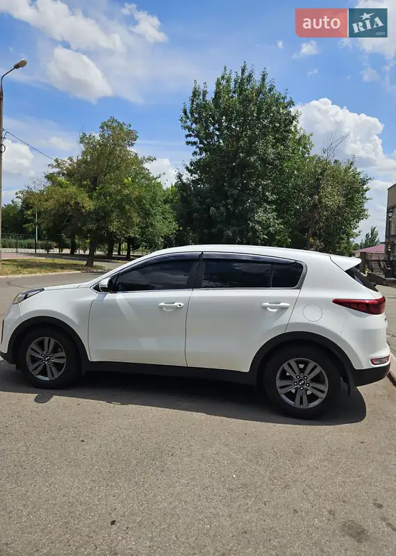 Kia Sportage 2017 VIN U5YPG815GHL258138 фото оголошення 18 з 44