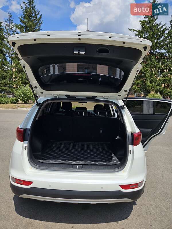 Внедорожник / Кроссовер Kia Sportage 2017 в Кривом Роге