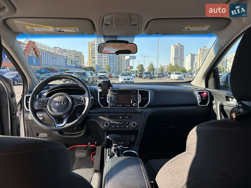 Внедорожник / Кроссовер Kia Sportage 2017 в Киеве
