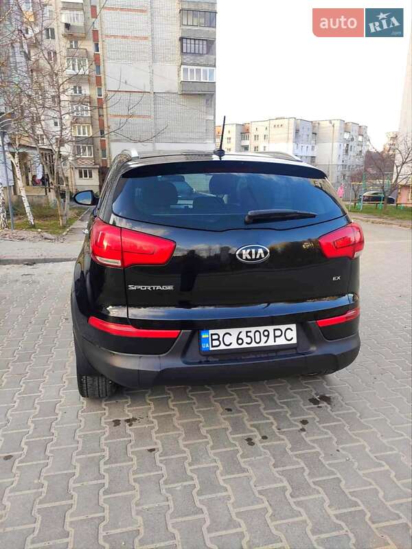 Внедорожник / Кроссовер Kia Sportage 2015 в Трускавце