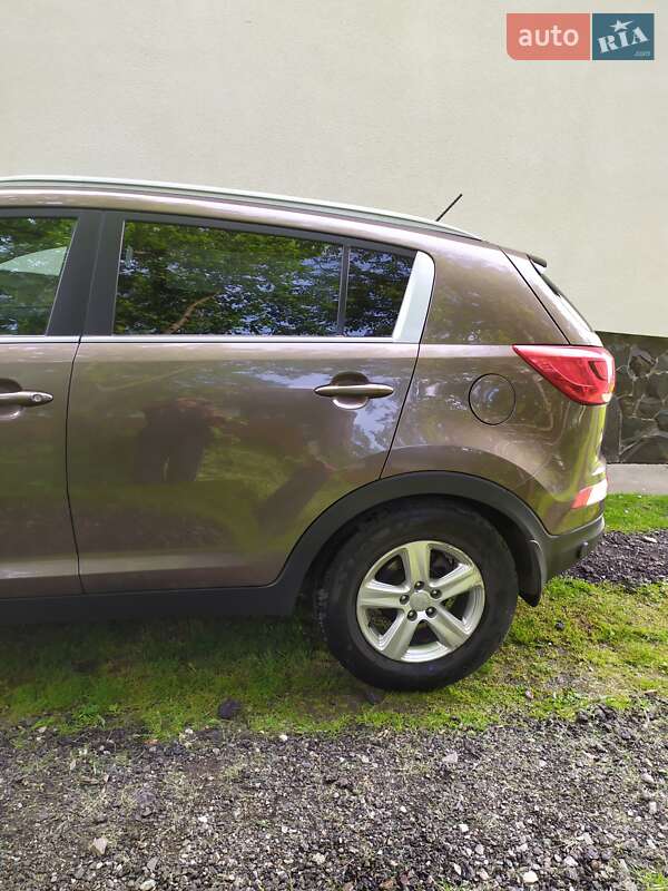 Внедорожник / Кроссовер Kia Sportage 2015 в Львове