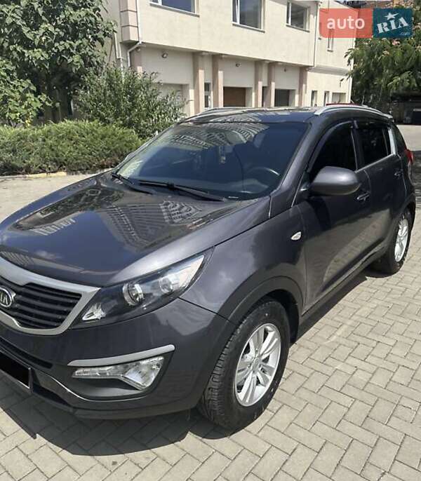Внедорожник / Кроссовер Kia Sportage 2012 в Южном
