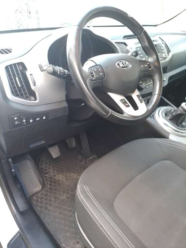 Внедорожник / Кроссовер Kia Sportage 2015 в Хусте